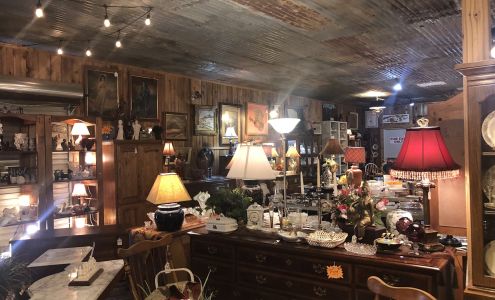 Olde Towne Bargain Barn San Saba