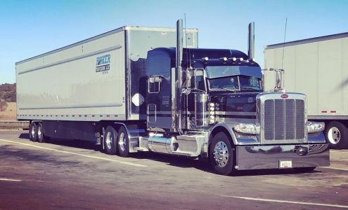 Hoker Trucking LLC Dixon