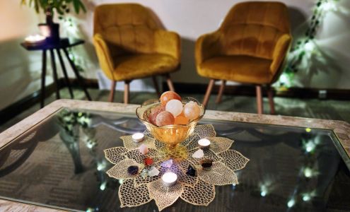 Healing Hive Massage and Energy Work 2004 W 15th St UNIT 4, Loveland Colorado 80538