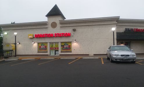 Leetsdale Shopping Center