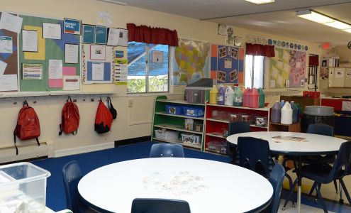 La Petite Academy of Lakewood