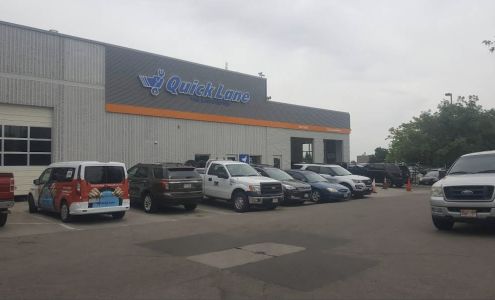 Quick Lane® Tire & Auto Center at Groove Ford