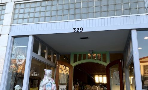 Moonshine and Magnolias Hendersonville