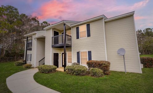 Summer Tree Apartments