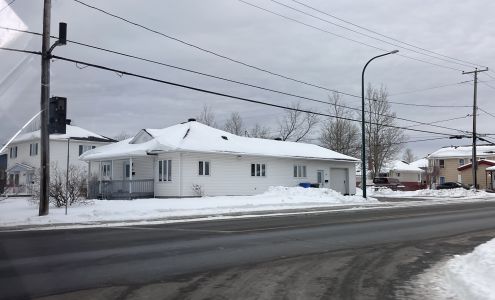 Toussaint mécanique 35 Rue Napoléon, Sept-Îles Quebec G4R 3K8