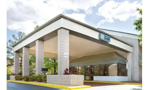 Days Inn by Wyndham Hoover Birmingham