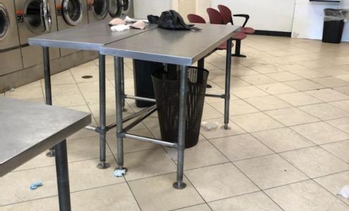 24/7 Coin Laundry Cody Rd.