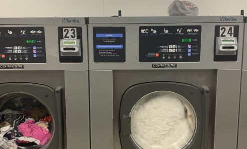 Jim Massey's University Laundromat