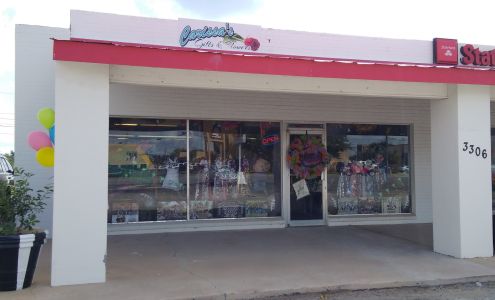 Carissa's Gifts & Flowers