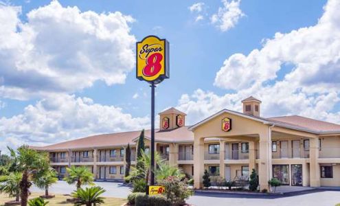 Super 8 by Wyndham Prattville Montgomery