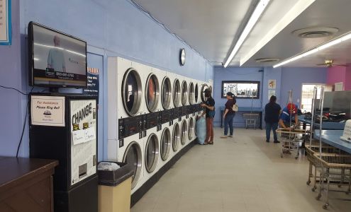 Wash Mart Laundromat (Lavanderia)