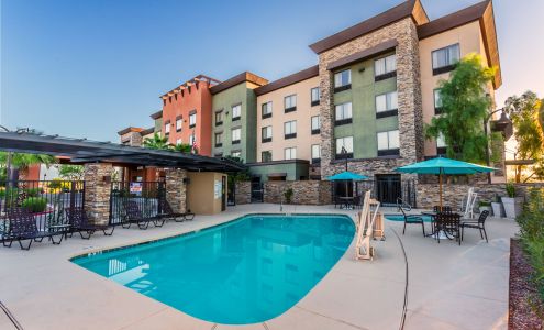 Holiday Inn Express & Suites Surprise, an IHG Hotel