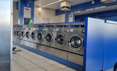 Antonio's Laundromat