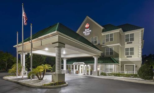 Best Western Plus First Coast Inn & Suites