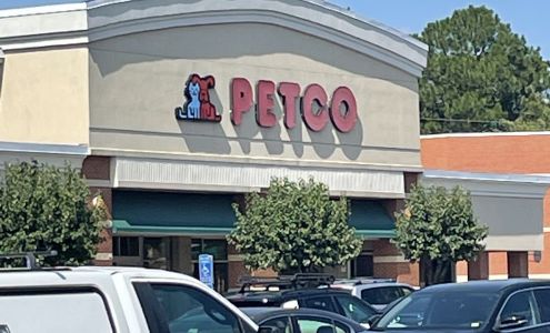 The Shoppes at Baileys Crossroads