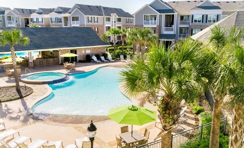 Luxe at Katy Apartments