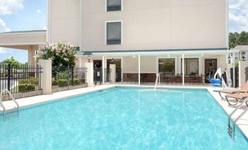 Baymont by Wyndham Augusta Riverwatch