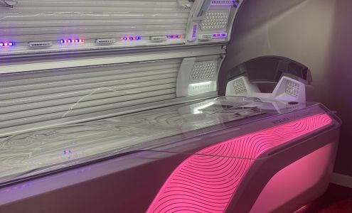 Glow Tanning 146 S Main St #4, Frankenmuth Michigan 48734