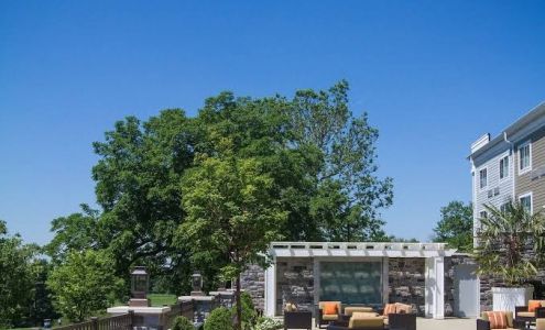 Courtyard Philadelphia Springfield