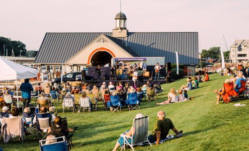 Holiday Inn Express South Haven, an IHG Hotel