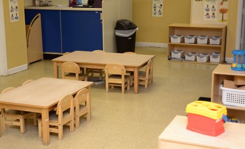 La Petite Academy on Mapledale Blvd