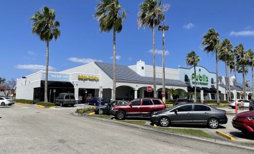 Publix Super Market at Shoppes at Lago Mar