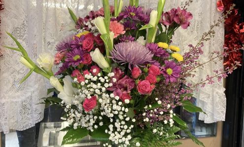 Heavens Garden Floral 1112 N 5th St, Tonkawa Oklahoma 74653