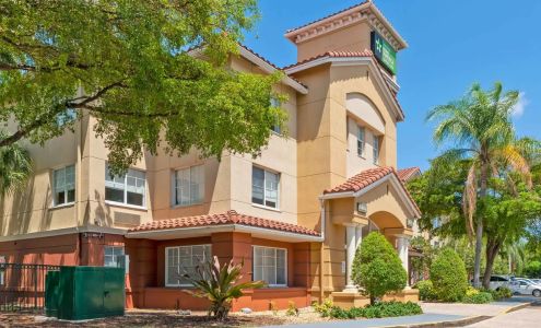 Extended Stay America Premier Suites - Fort Lauderdale - Cypress Creek - Park North