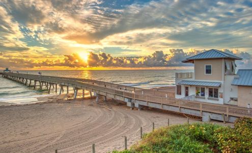 Club Lux Resort By The Beach