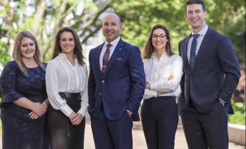 Merrill Lynch Financial Advisor David Plaza