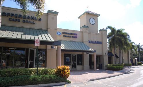 Waterway Shoppes of Weston