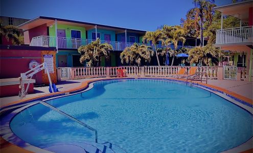 Tropical Inn & Suites