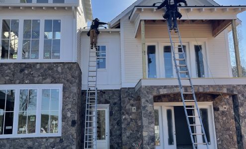 Four Seasons Seamless Gutters, Inc 252-432-4933