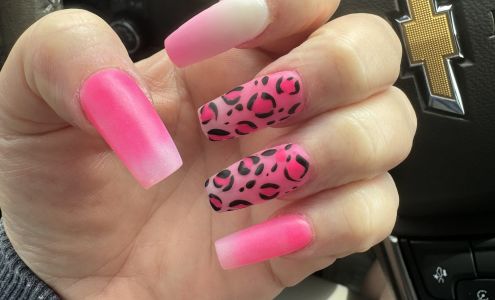 Sky Nail's 707 W Main St, Wilburton Oklahoma 74578