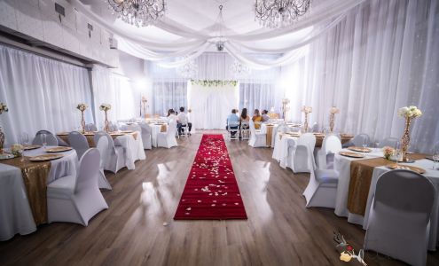 Chandeliers Ballroom & Event Center