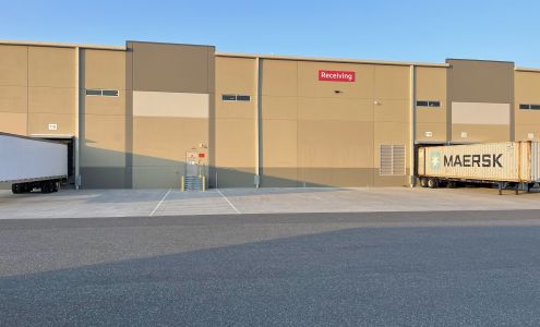 Staples Fulfillment Center