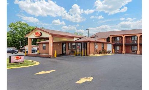 Econo Lodge North