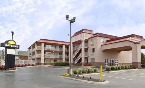 Days Inn by Wyndham Nashville Airport