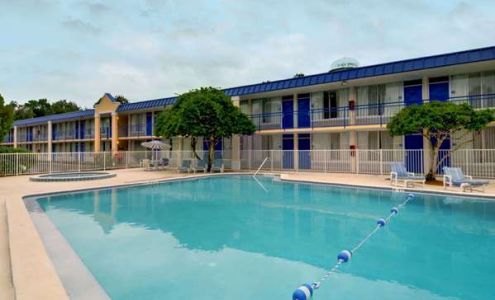 Days Inn by Wyndham Silver Springs/Ocala East