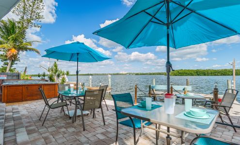 Coastal Breeze Siesta