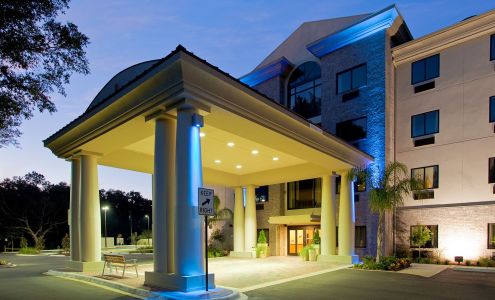Holiday Inn Express & Suites Pensacola West-Navy Base, an IHG Hotel