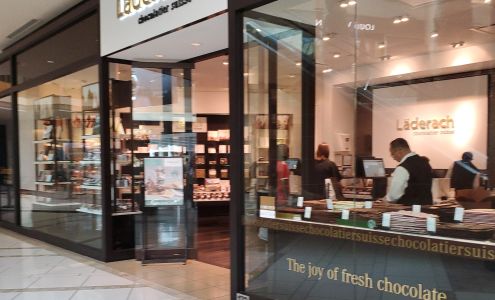 Läderach | USA | Florida | International Plaza