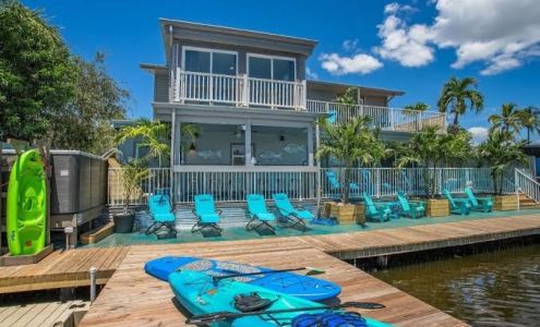 Latitude 26 Waterfront Boutique Resort - Bonita Springs