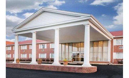 Super 8 by Wyndham Phenix City