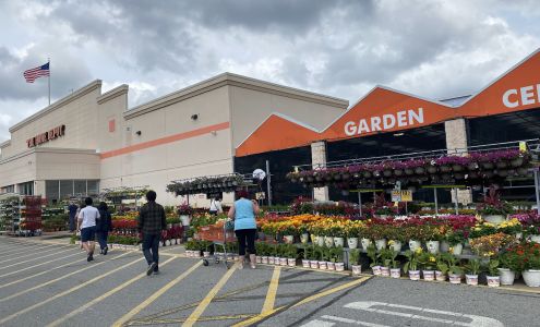 Market Center at Holcomb Woods Shopping Center