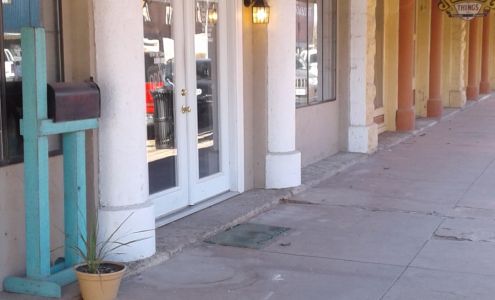 Apple's & Spice Florist 109 N 8th St, Ballinger Texas 76821