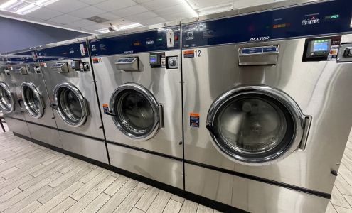 24 Hour Free Dry Free Detergent Coin Laundry Lavanderia