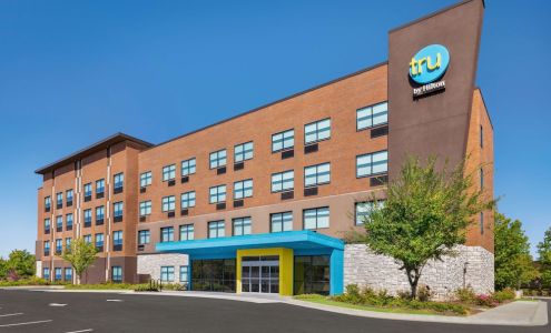 Tru by Hilton Lawrenceville Atlanta I-85 Sugarloaf