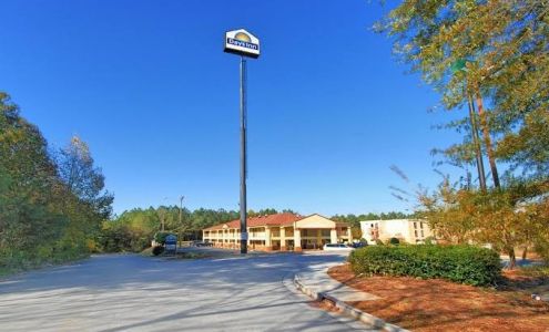 Days Inn by Wyndham Acworth