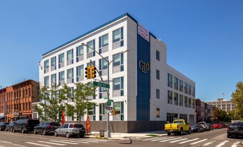 GLō Best Western Brooklyn Nyc